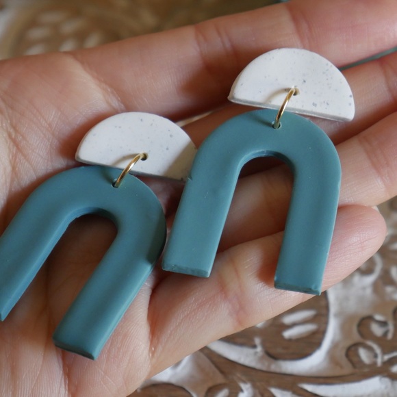 Boho Teal Arch Clay Earrings - Picture 3 of 4